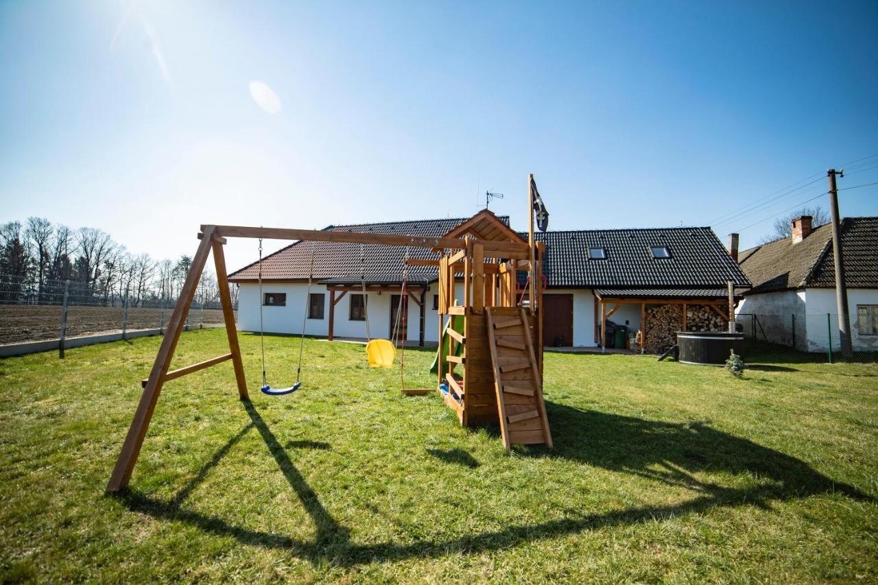 Apartman Dvorce Straz nad Nezarkou Экстерьер фото