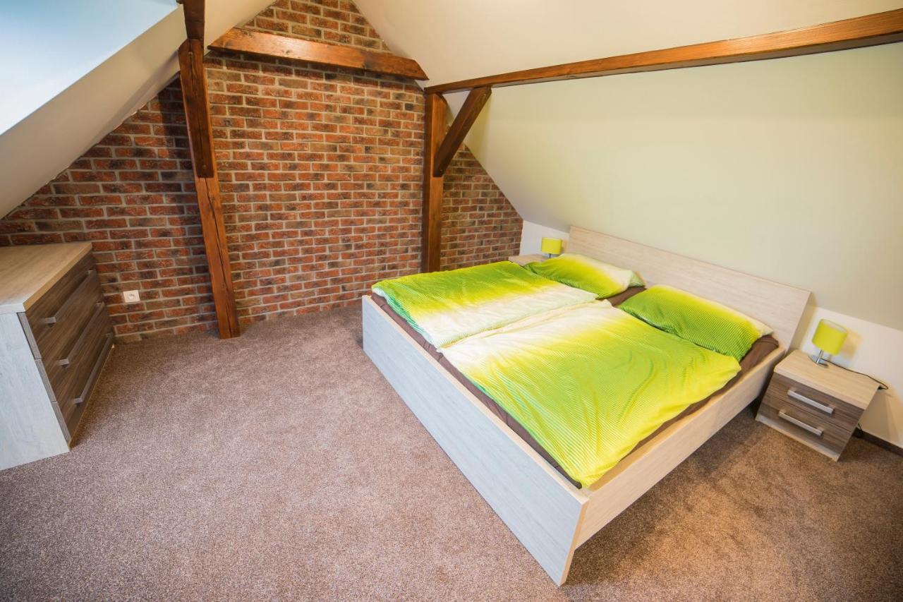 Apartman Dvorce Straz nad Nezarkou Экстерьер фото